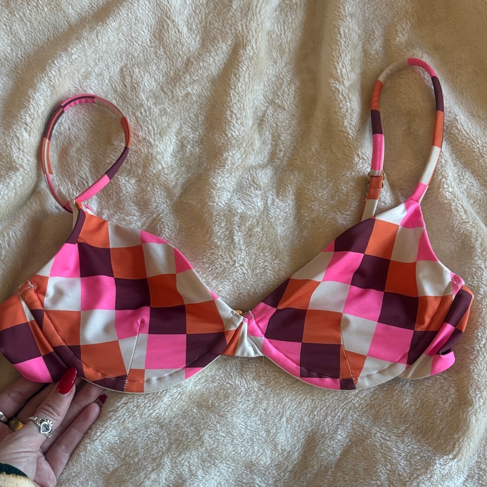 Beach riot bikini top- size small